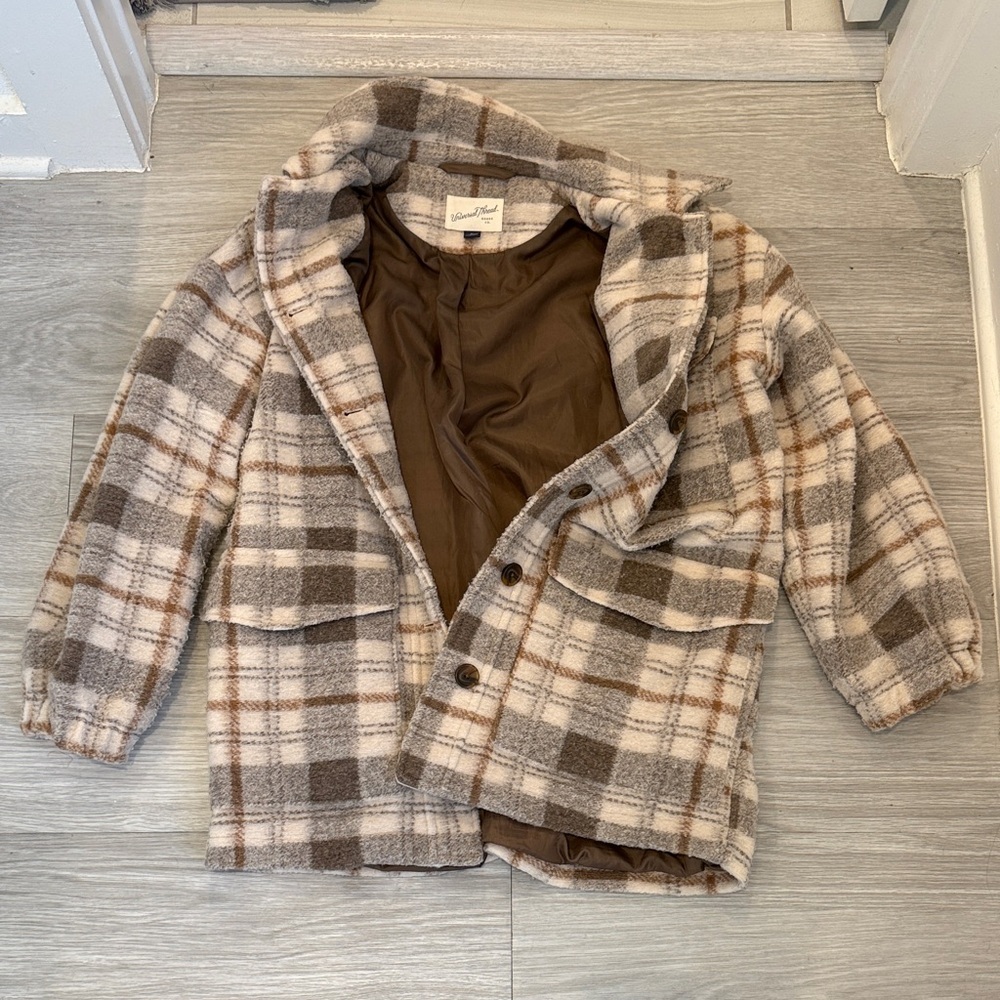 Universal Thread Oversized Shacket Brown and Cream Plaid​ - Picture 2 of 5